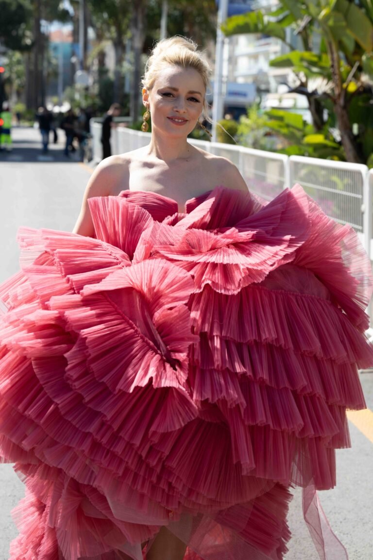 Anne-Marie Waldeck: Eine facettenreiche Schauspielerin im Rampenlicht